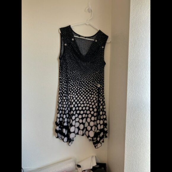 Bali Dresses & Skirts - 🎄3/$15 SALE 🎄Bali brand size Large Dress